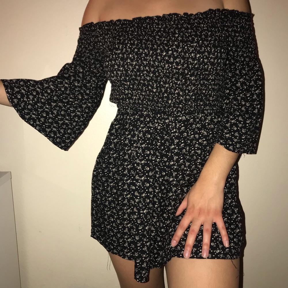 Off-shoulder floral romper